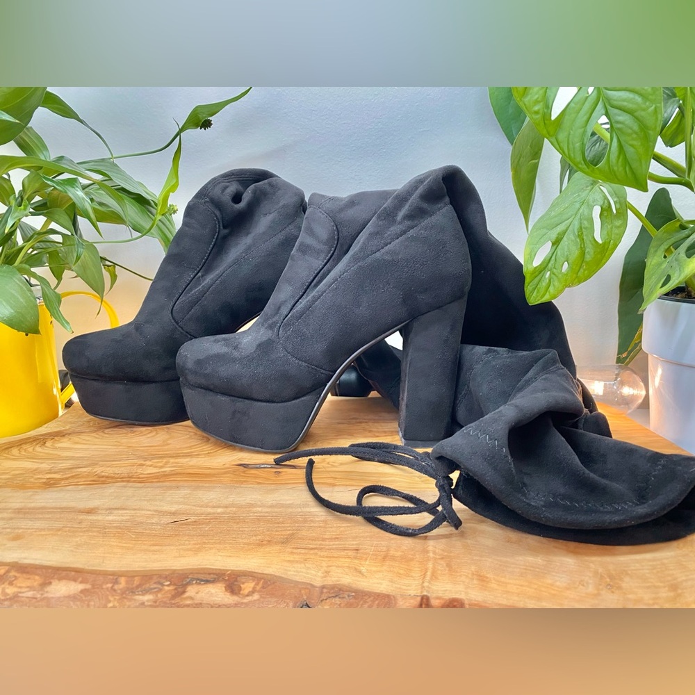 Black Over-the-Knee Velvet Women's Platform Heeled Boots - Picture 5 of 11